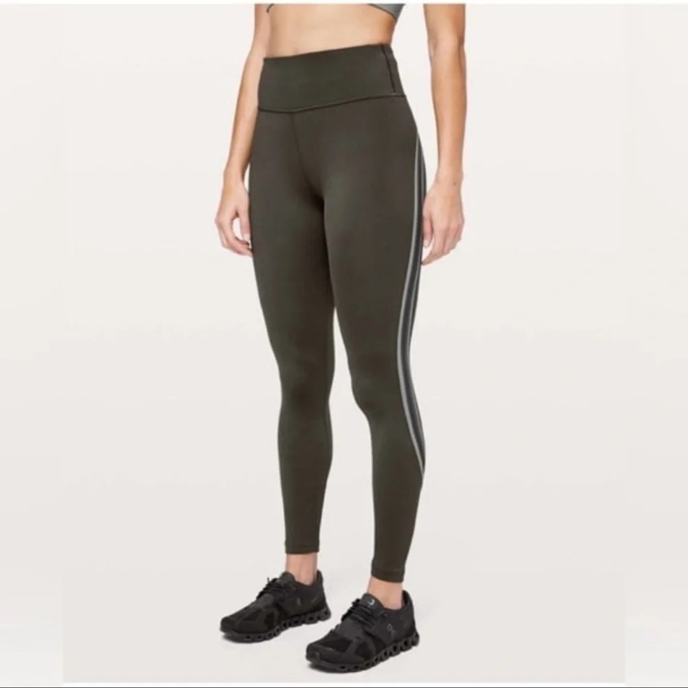 Lululemon run crew tight 28” Size 2